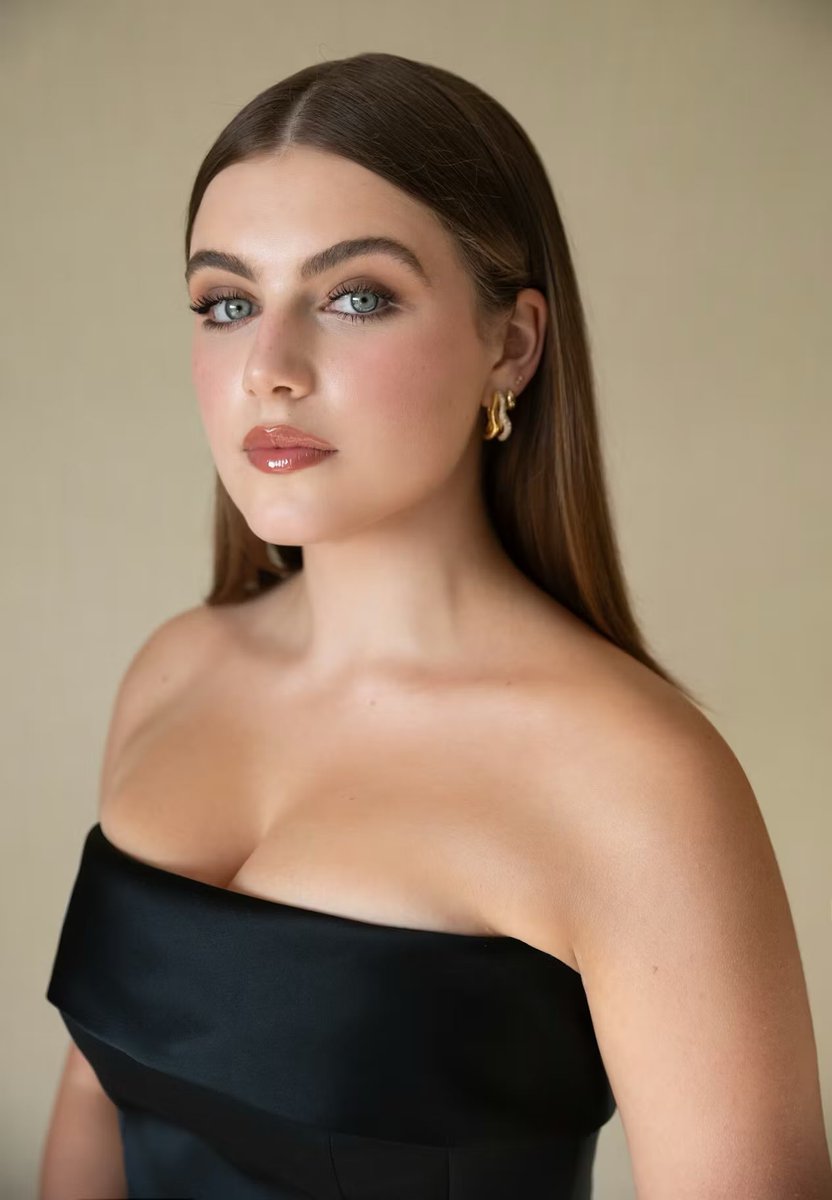 Ella Bright Brasil tweet media