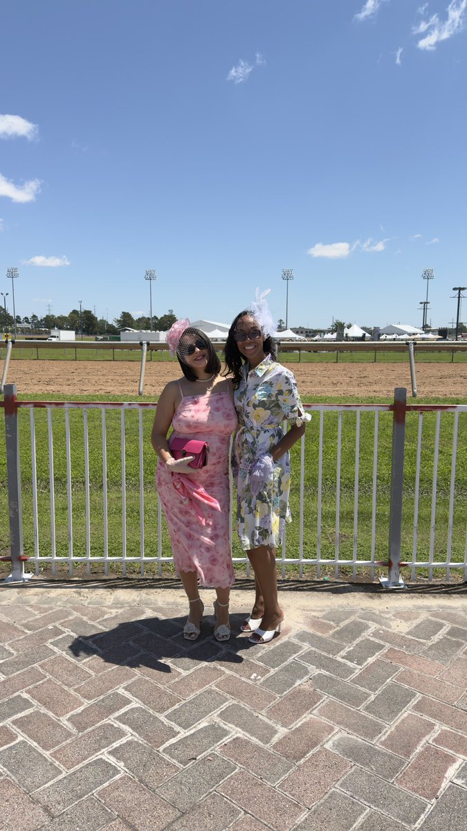 Sam Houston Race Park tweet media