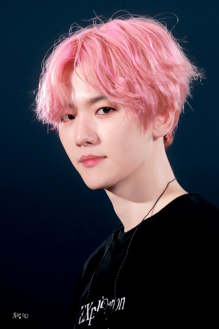rammaPKEXOL's tweet photo. Pink was invented for #BAEKHYUN &amp; #CHANYEOL. 
#CHANBAEK owns the wavelength. https://t.co/rVfCPElRcb