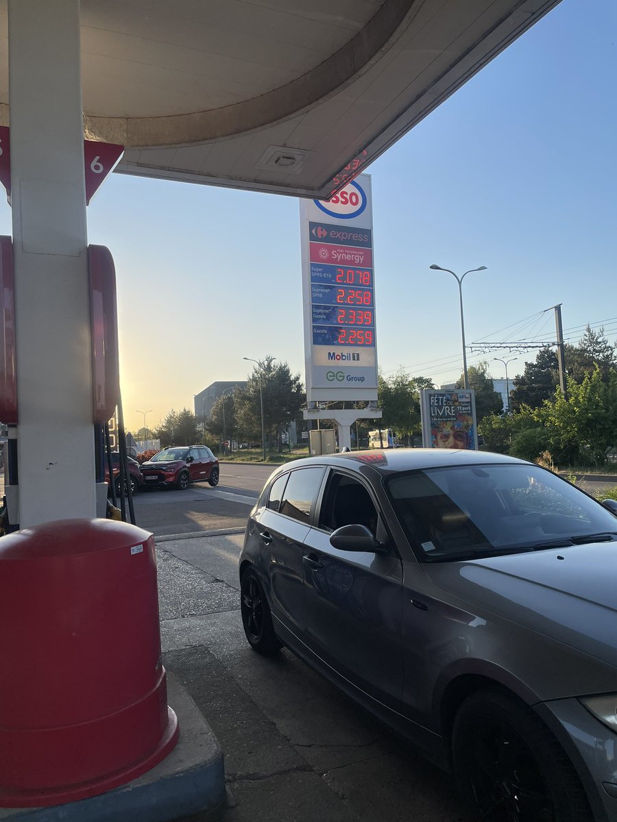 milano243_'s tweet photo. C’est devenue ma deuxième maison #ptin https://t.co/e6D8rbUQ47