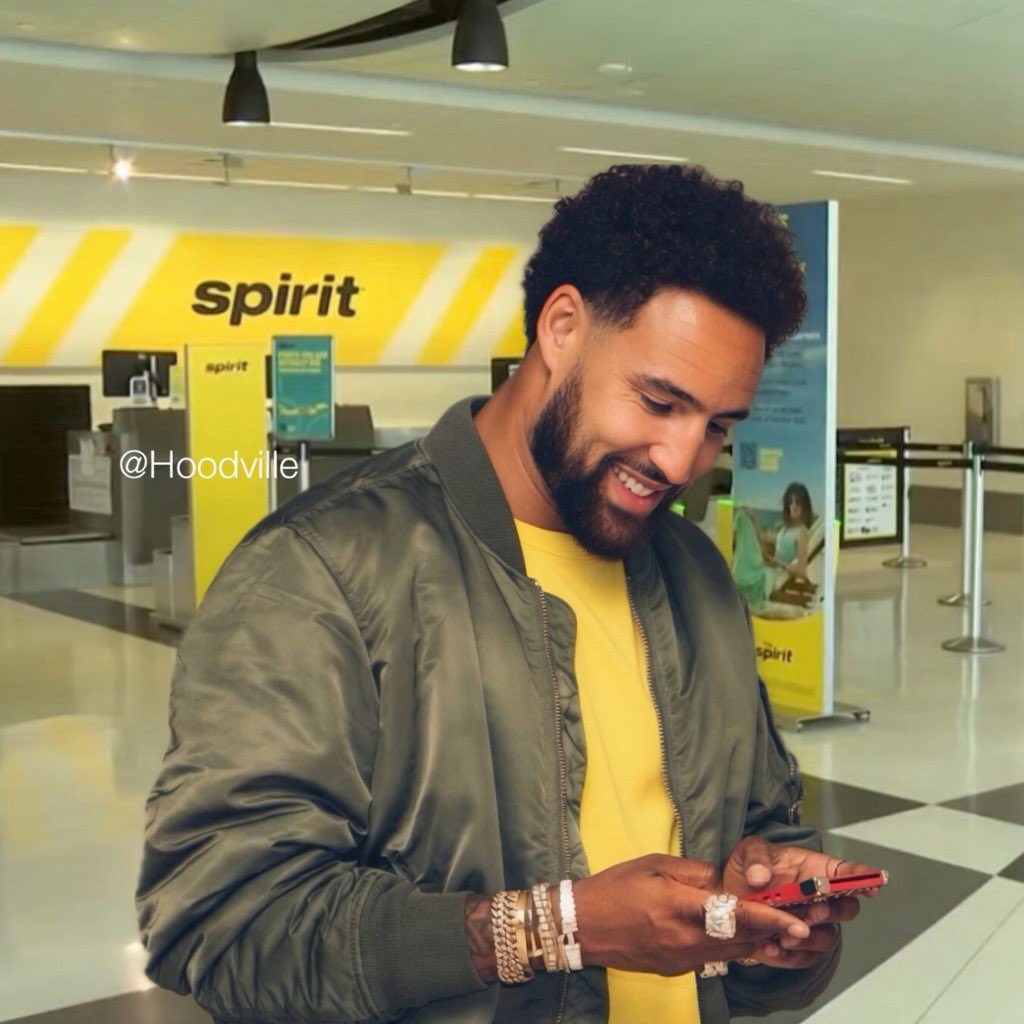 CityB0ys's tweet photo. "All this talk about Spirit Airlines shutting down got me thinking about the times when i was down and you picked me up…you don't have to respond…tell your mama I miss her" https://t.co/4HPPFoNg6F