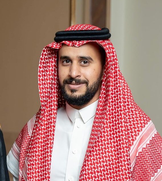 آل صقران tweet media