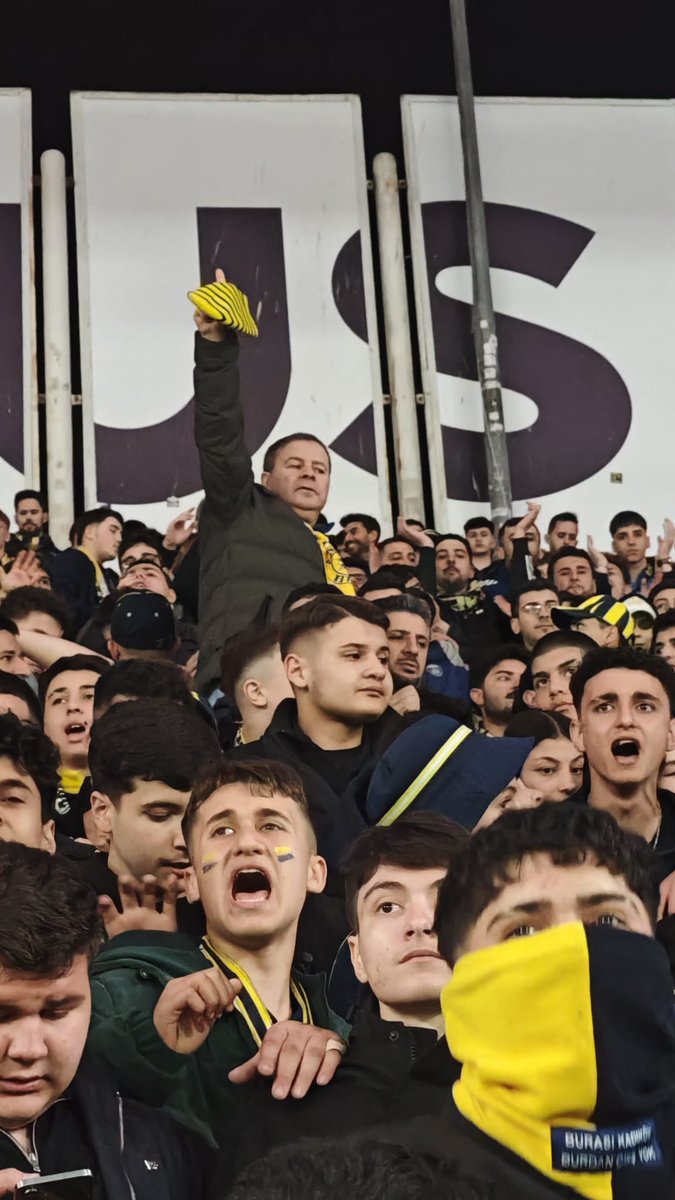 YucelAslanGFB's tweet photo. En Büyük Taraftar https://t.co/kvK6hcXha7
