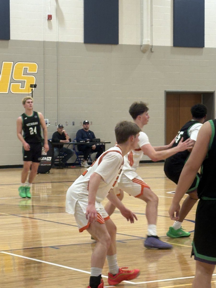 recruitszone's tweet photo. 2029 prospect Will Tonagel (@willtonagel ) has looked like the best player on the floor today against Michigan Unified 15u since tipoff.

Elite needle threading, ability to spread the floor &amp; knock down the three, suffocating defender, &amp; has extremely high basketball IQ. https://t.co/nbC6AZ1AR6