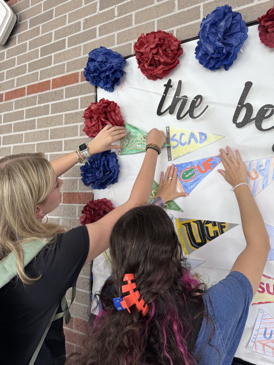 DwyerCounseling's tweet image. Senior Decision Day at Dwyer High School! So proud of our Seniors who declared their college/career decisions at our Friday event.
#WeAreDwyer #CollegeReady #CareerReady #NationalDecisionDay