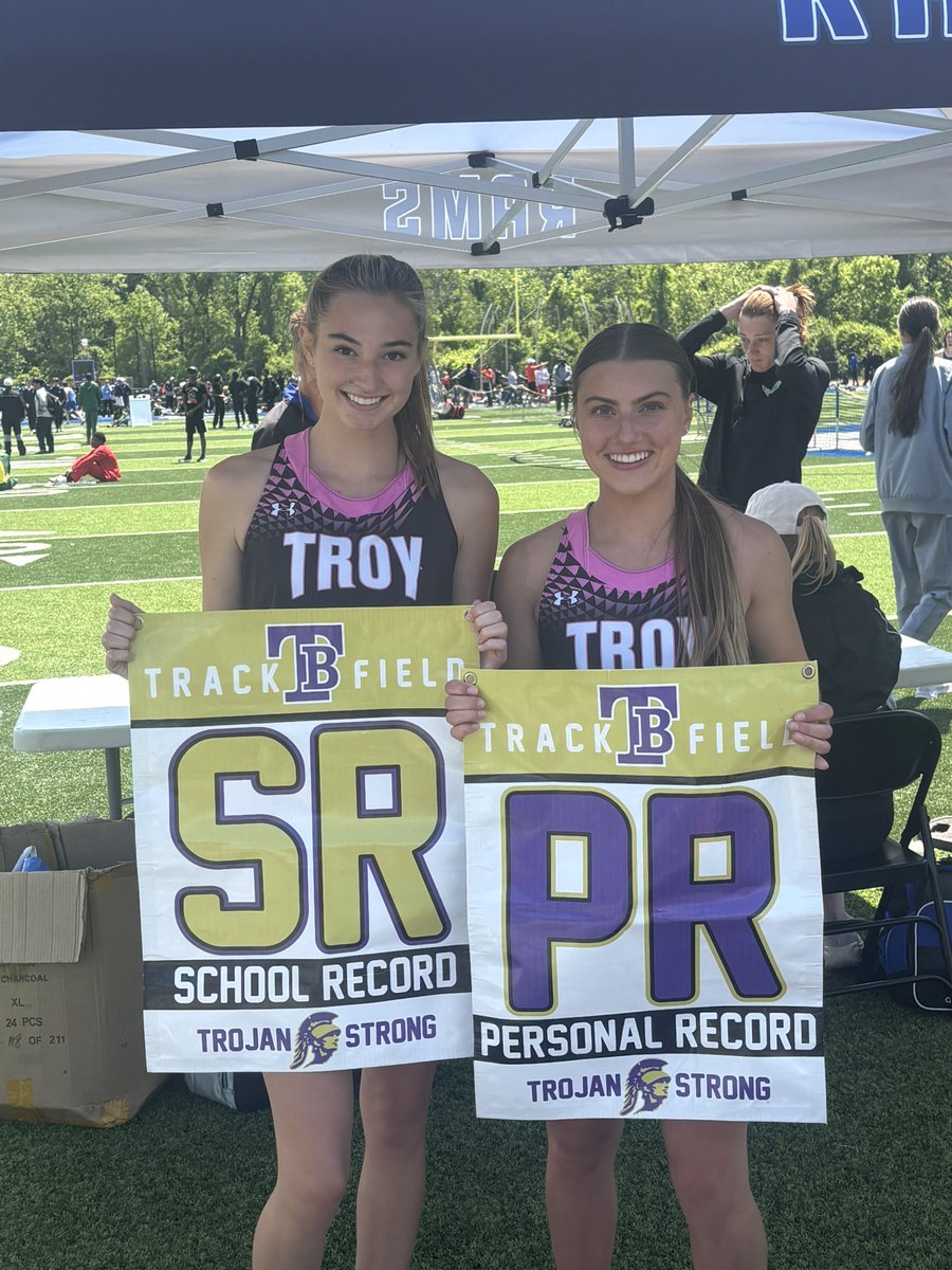 NixonEthan's tweet photo. Big performances out of Ladue this morning! @TBHSTrack_Field 

Jocelyn resets her own school record in the 1600m with a time of 5:06.67, and Brooke drops a huge PR in the 800m! https://t.co/tD2sXtATBg