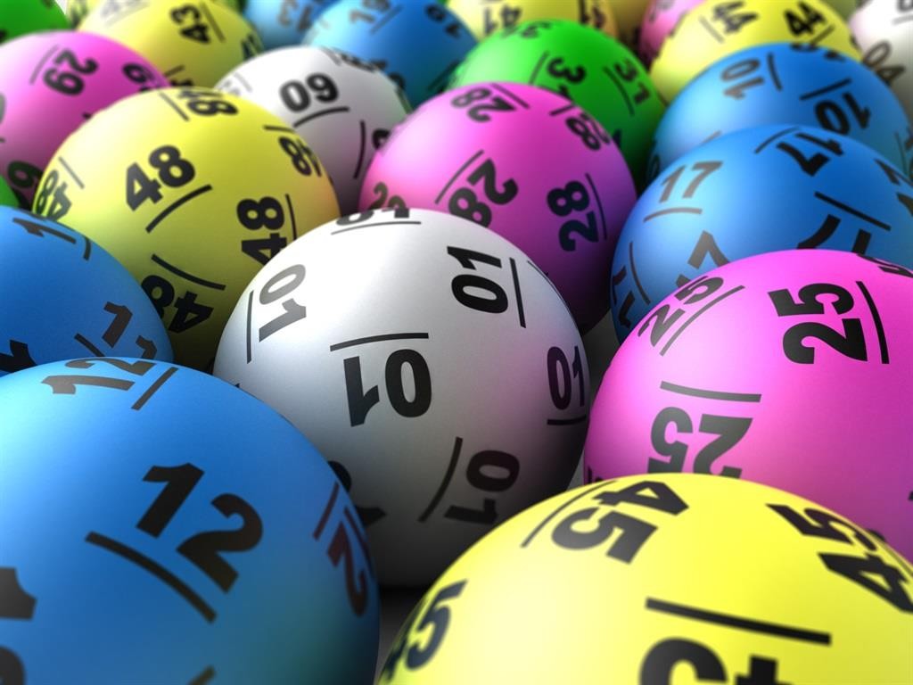 dailysunsa's tweet photo. π¨ CHECK YOUR TICKETS, MZANSI! π¨ The winning Lotto and Lotto Plus numbers are OUTπ° Somebody could be waking up a millionaire tonight! π Check those pockets, wallets and drawers NOW. #Lotto #LottoPlus #Ithuba #NationalLotterySA #PhandaPushaPlay https://t.co/oNlQPFf8It