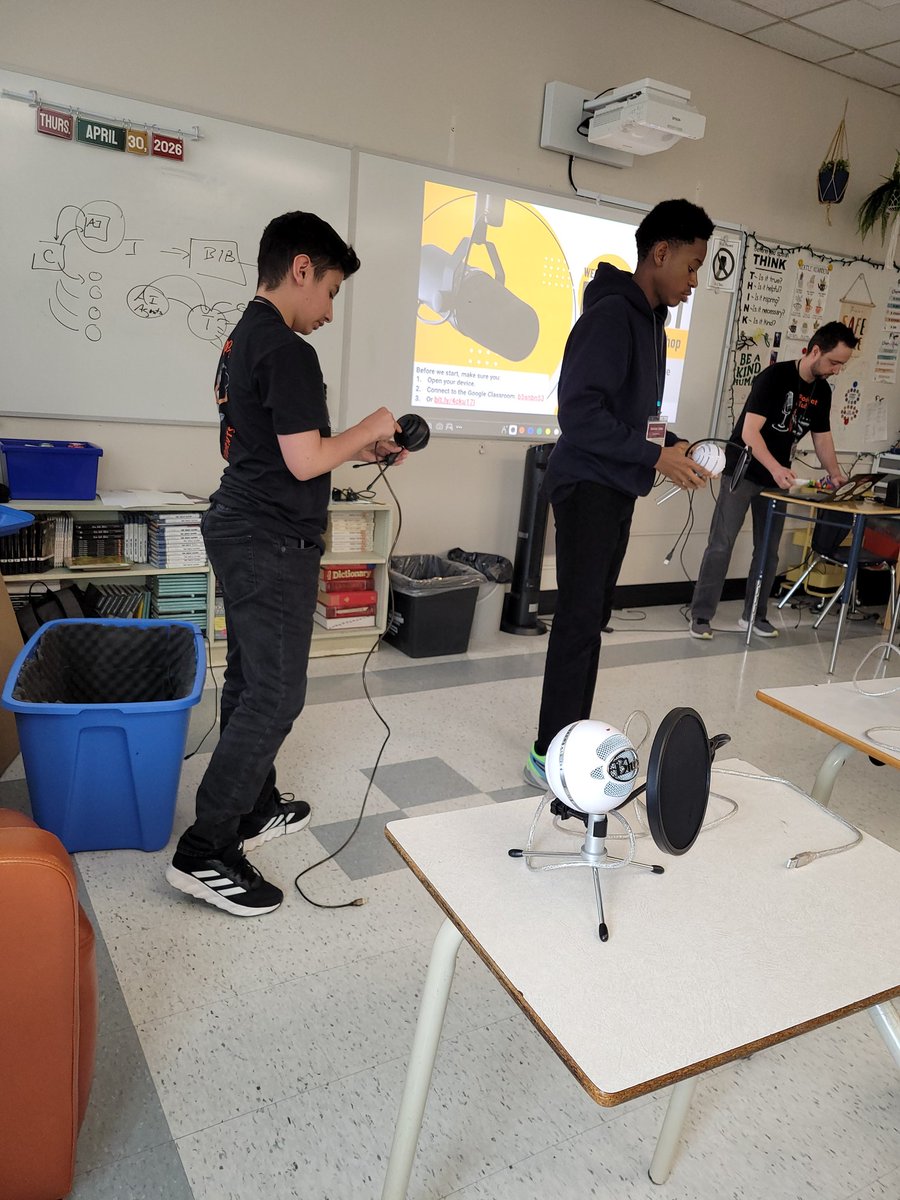 monsieurjbreton's tweet image. #OCSBSummIT Podcast Workshop: A Student Voice to Share with my Grade 8 #students from @StPeterOCSB. Part 1. #BeWell #BeInnovative #BeCommunity @ocsbBonjour @ocsbRE @ocsbDL @OCSB_LT @GEdwardsOCSB #empowering #voice