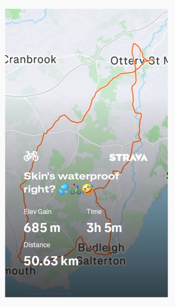 CB_cycles's tweet image. I think they call that type 2 fun! 
I only wore a summer jersey, shorts and took a lightweight showerproof jacket. Just a little bit wet! 💦💦💦🤣 #cycling #coffeeride #rainydayrides
That's day 2 of #RideEveryDayInMay and yes I changed the #, upping the game 🚴‍♂️💪