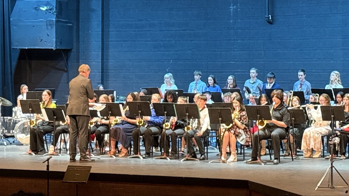 BluffsMSBand's tweet photo. 🐾🎶The BMS &amp; SHS Jazz Bands and Percussion Ensembles presented an outstanding concert last night! Thank you to students, Mr. &amp; Mrs. Koch, and Mr. Ibero for all of your hard work.🐾🎶
@BluffsMSBand @SHSBearcatBand https://t.co/qjlLpjLrNs