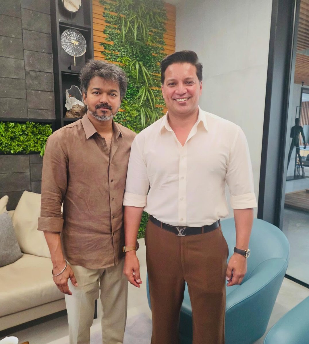 Rahmanabdul001's tweet image. Happy Birthday our best Bodyguard head @smashnay @GenturSecurity ❤️‍🔥

#Birthday #gentursecurity #Dubai #thalapathy #TVKVijay #TVKfor2026TN