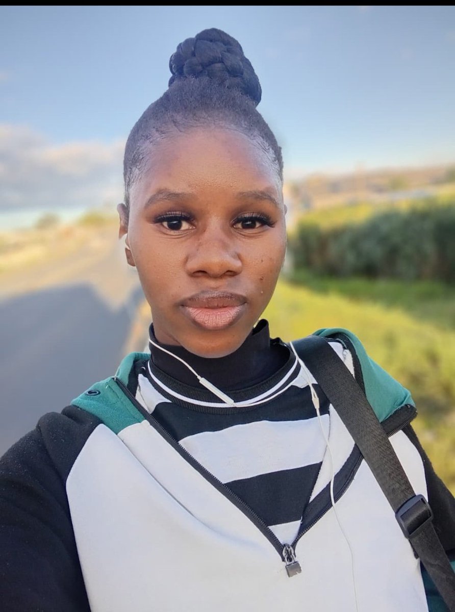Sinekhekhe tweet media