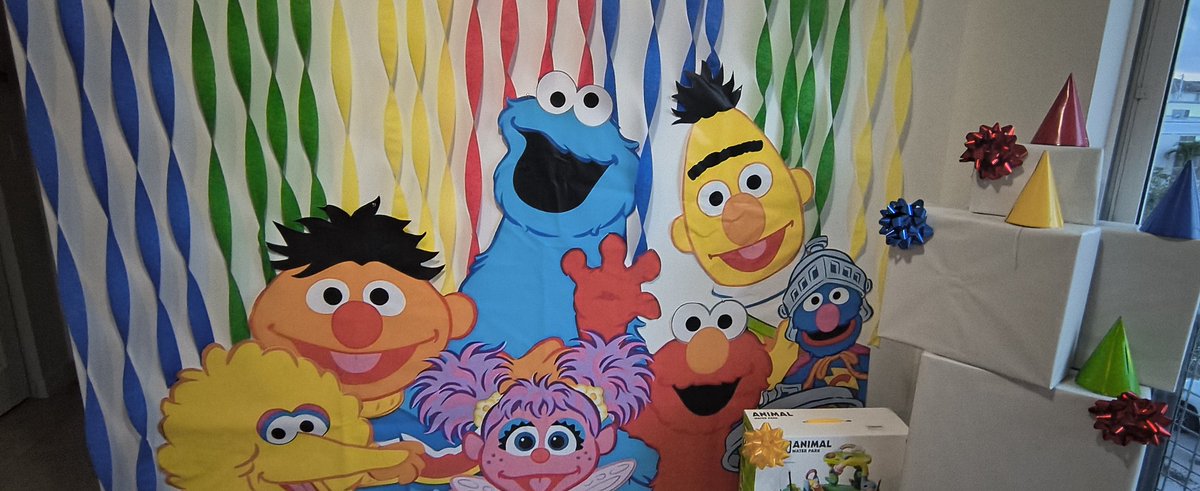 TheRealSoxChic's tweet image. Operation Grandson's 1st Birthday in Miami 2026 a Success 🙌😀 #SesameStreet #Elmo I'm