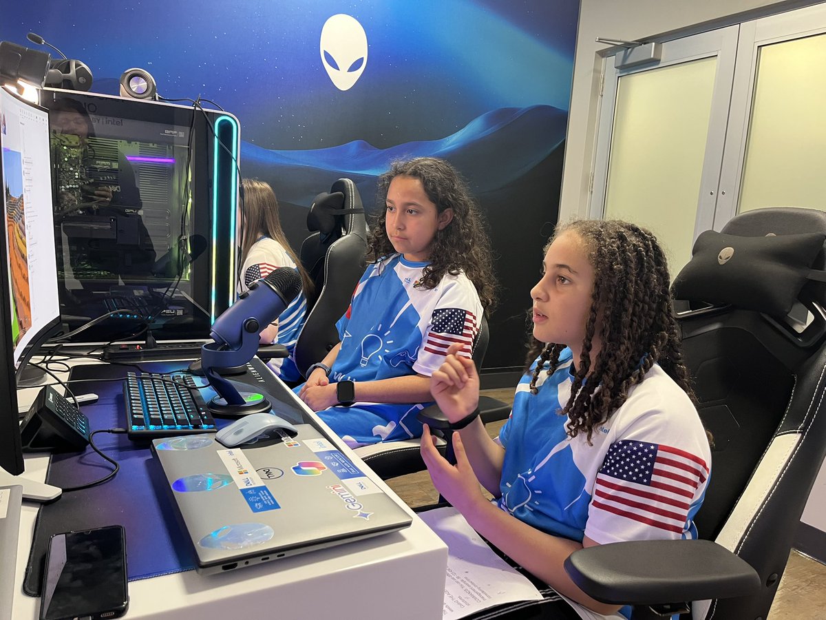 McM_MsT's tweet image. Round 5 &amp;gt; AI eco-gold mining town
🤩 #teamwork #problemsolving #communication #GirlsWhoGame #esports 🎮
@KatPapulkas
#TeachSDGs #STEM #GameOn #TransformEDU #MinecraftEDU
@DellTech
@MicrosoftEDU
@intel