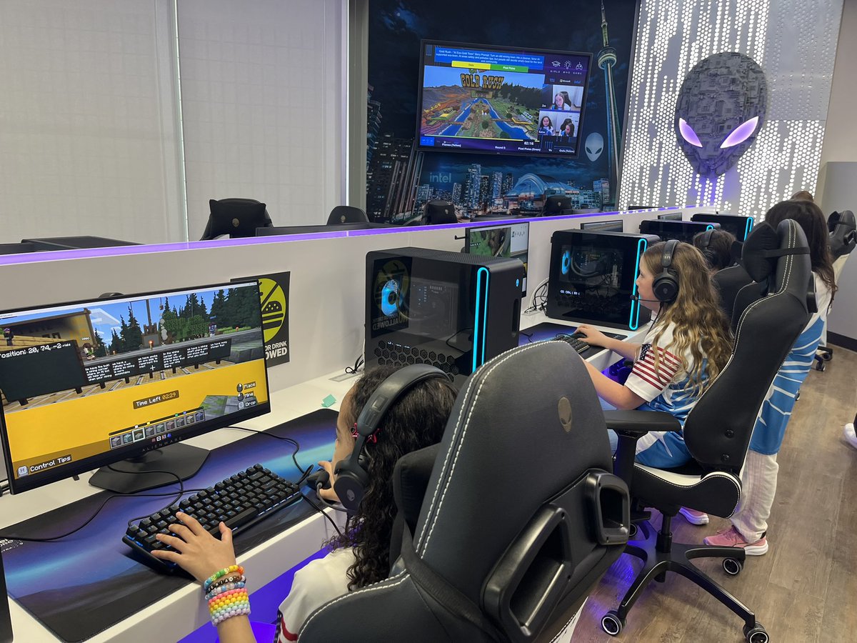 McM_MsT's tweet image. Round 5 &amp;gt; AI eco-gold mining town
🤩 #teamwork #problemsolving #communication #GirlsWhoGame #esports 🎮
@KatPapulkas
#TeachSDGs #STEM #GameOn #TransformEDU #MinecraftEDU
@DellTech
@MicrosoftEDU
@intel
