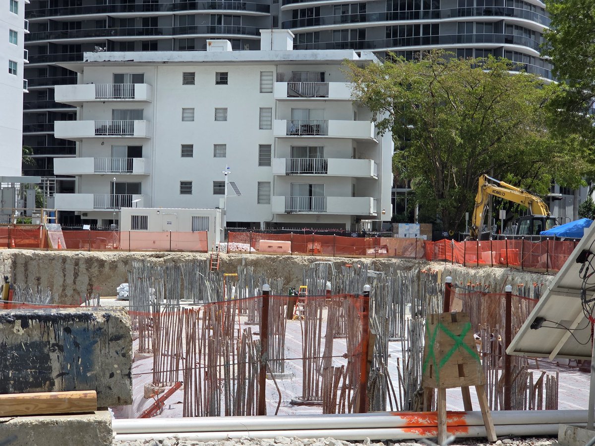 volvoshine's tweet image. Edge House going deep 👀
#miami #realestate