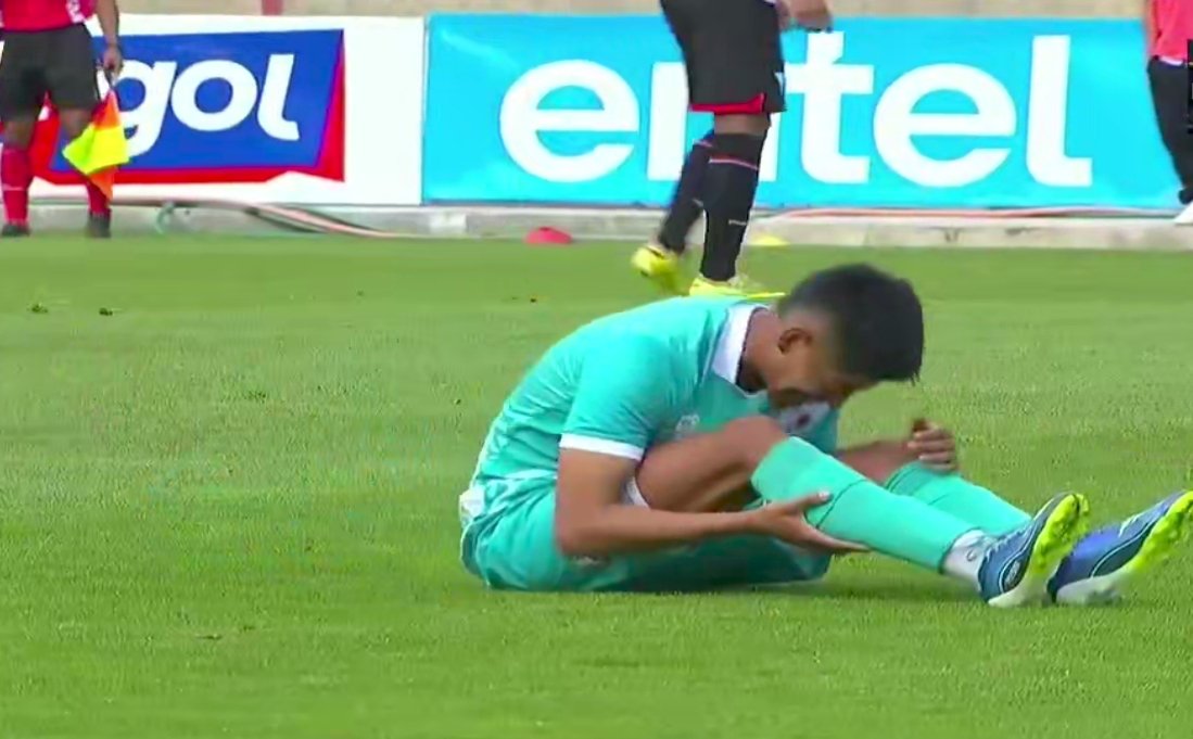 LaRazon_Bolivia's tweet image. Primeros 10 minutos de @ClubAlwaysReady (0-0) @NacionalPotosi en El Alto.
#AlwaysReady #NacionalPotosí 
@LaRazon_Bolivia