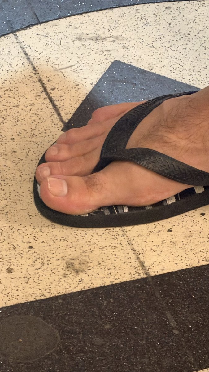 OFlagras's tweet photo. Lindos, limpinhos e unhas bem cortadas. https://t.co/BCQqxJwT2o