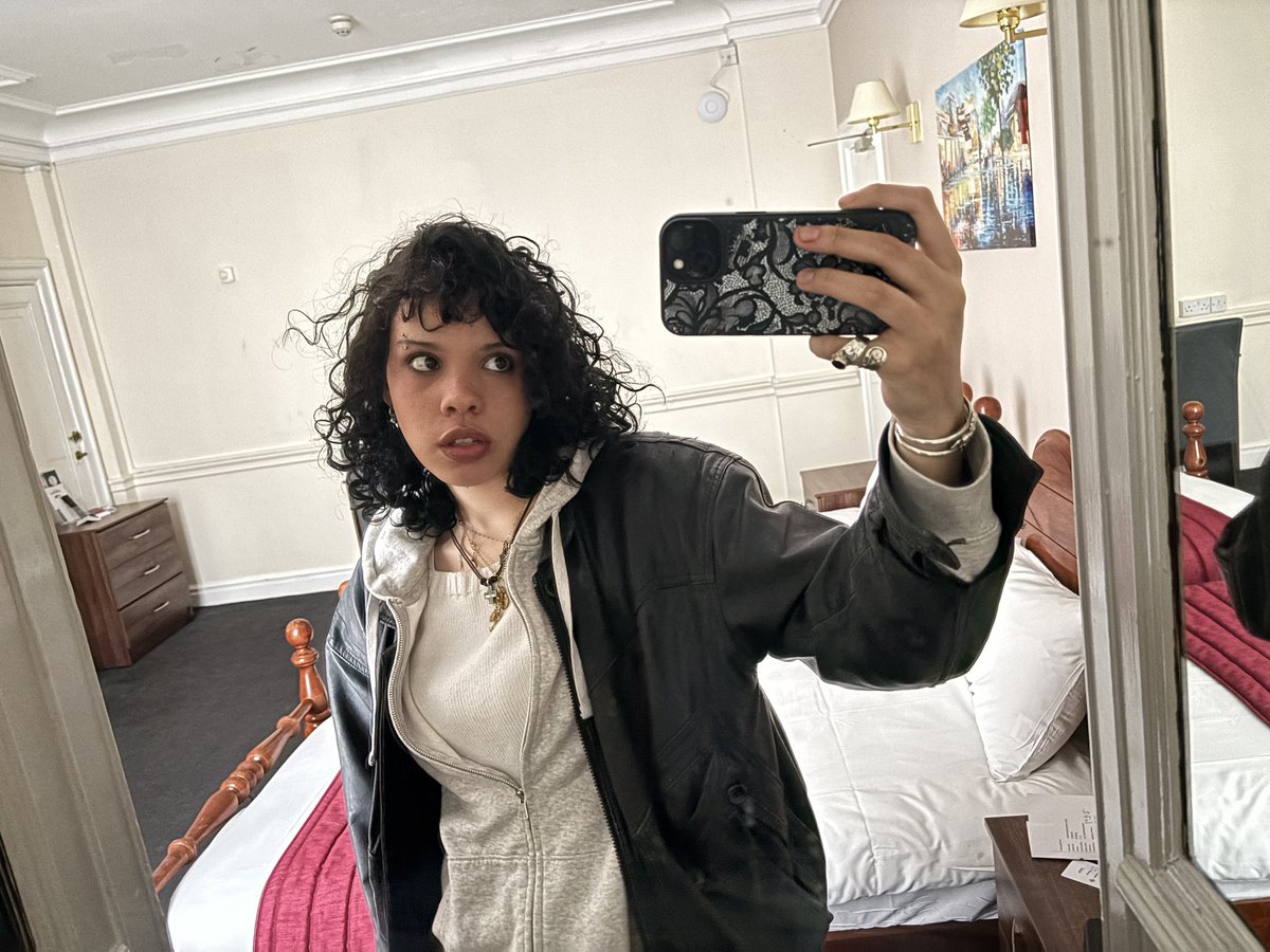 millie !!🪽🦦 tweet media