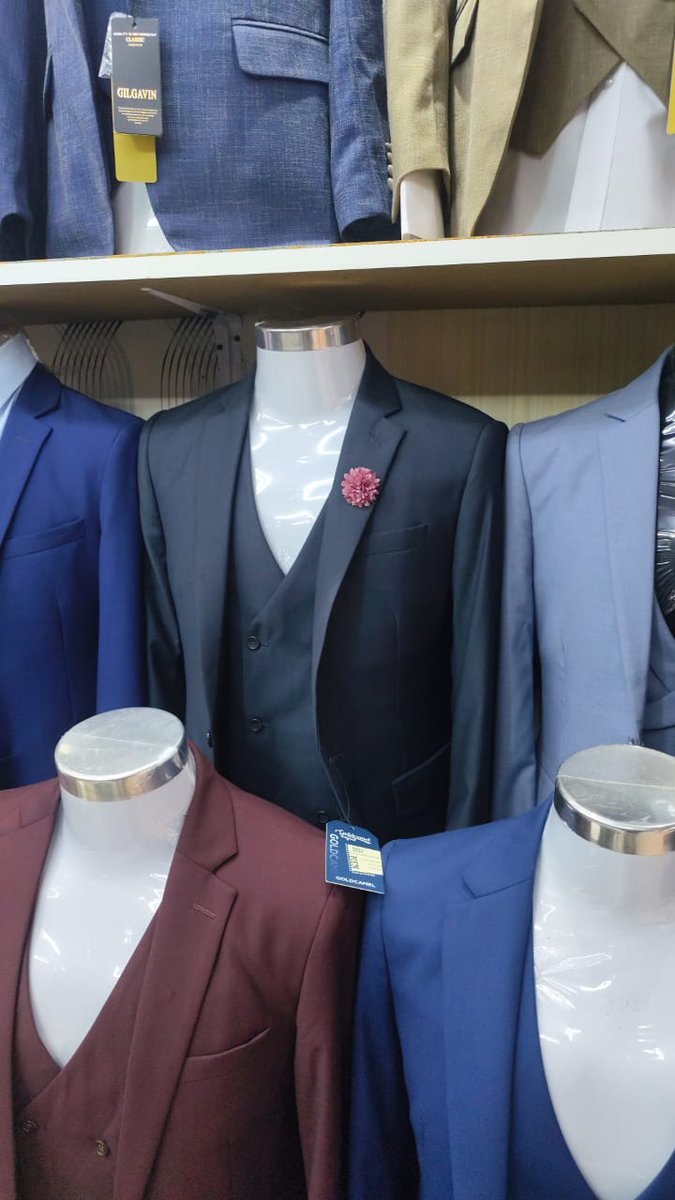 fact_martin1's tweet photo. High quality suits going at MK300 only... Boys ya #MUBAS gala June akubwelayi zufunika kuchitilatu madongosolo https://t.co/4KdM2ZcUP7