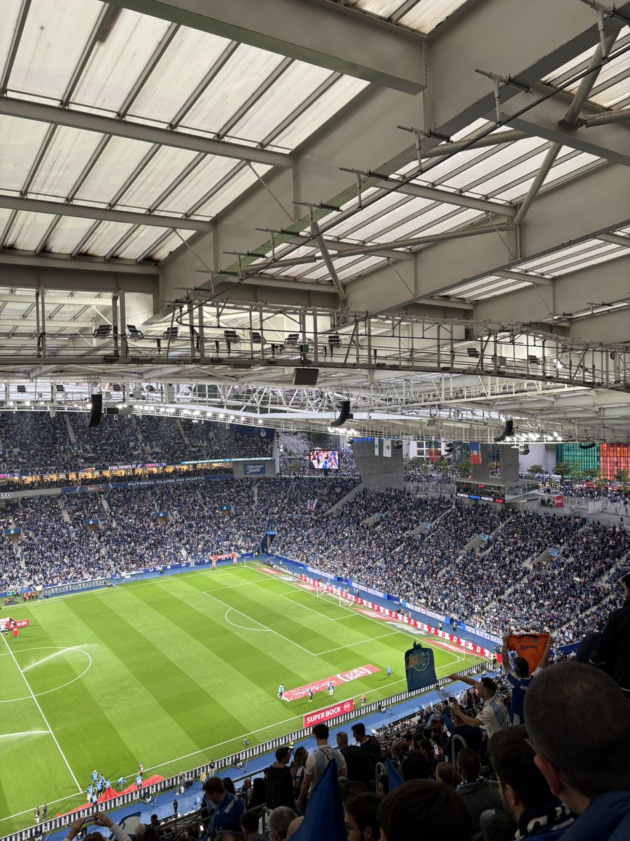 FC PORTO X tweet media