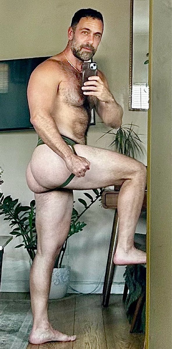 Male Perfection tweet media