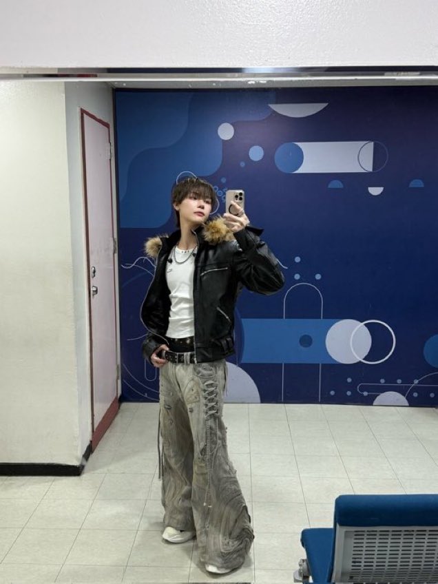 taeyixiang's tweet image. i’m feeling #inspired