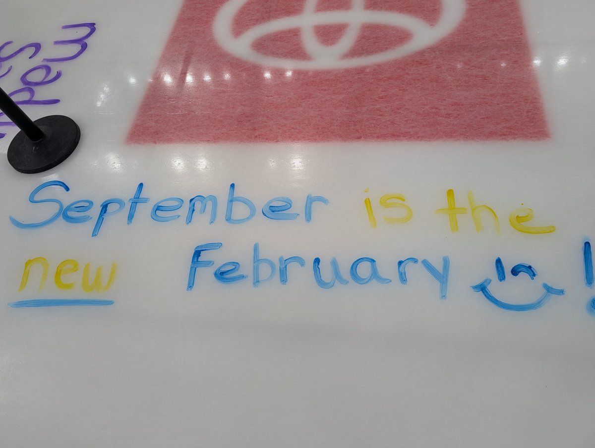 blu_sky76's tweet image. Had fun at paint the ice! #stlblues