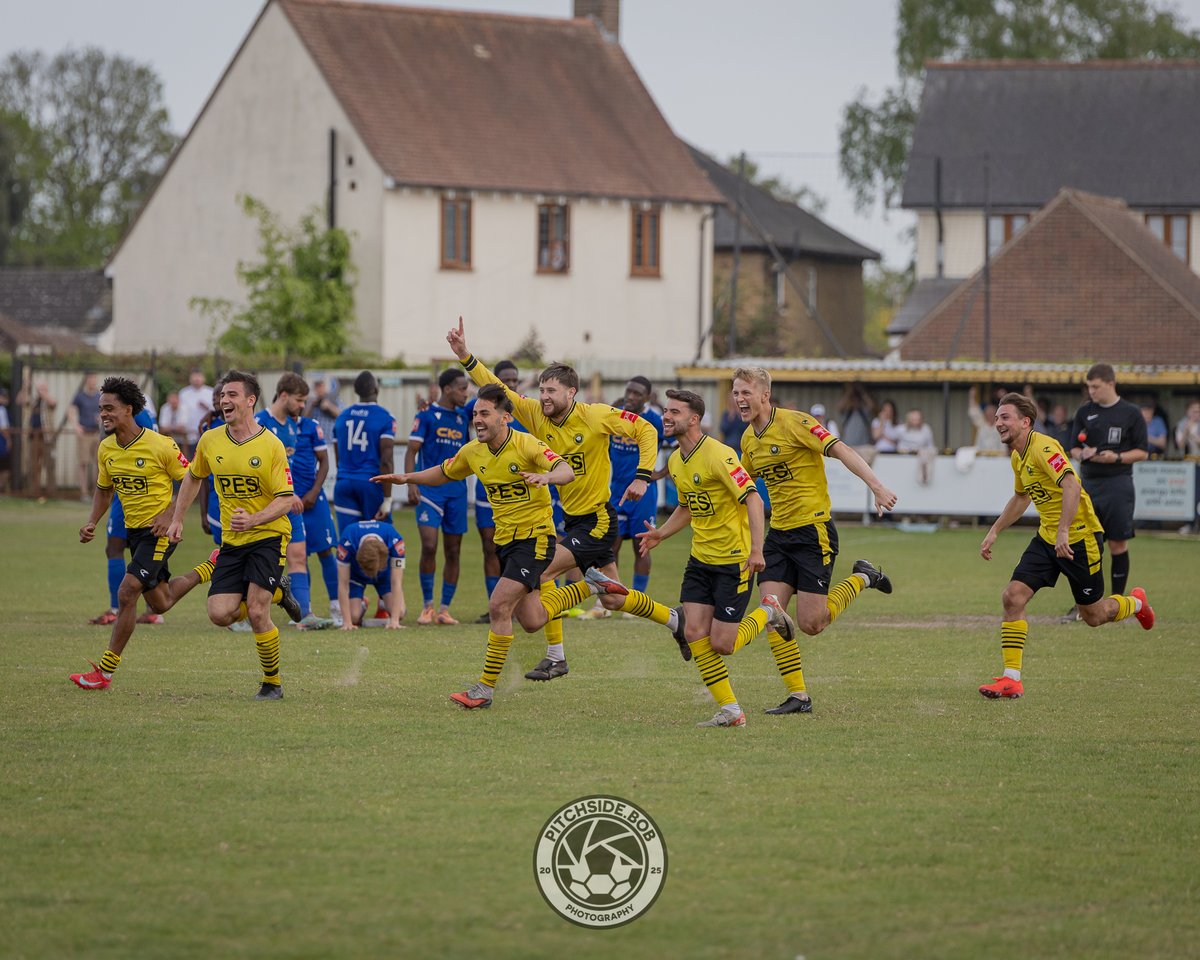 BobSharmanPhoto's tweet photo. What a story - Stanway Rovers will play Step 3 next season after a tense 120 minutes and penalty shoot out!

Congrats to @StanwayRovers, commiserations to @TheMotormen - Full gallery later 📸

@IsthmianLeague @nonleaguedayuk @NLeagueToday @NonLeaguePaper @NL_Bible @NonLeagueCrowd https://t.co/C3B6281s7s