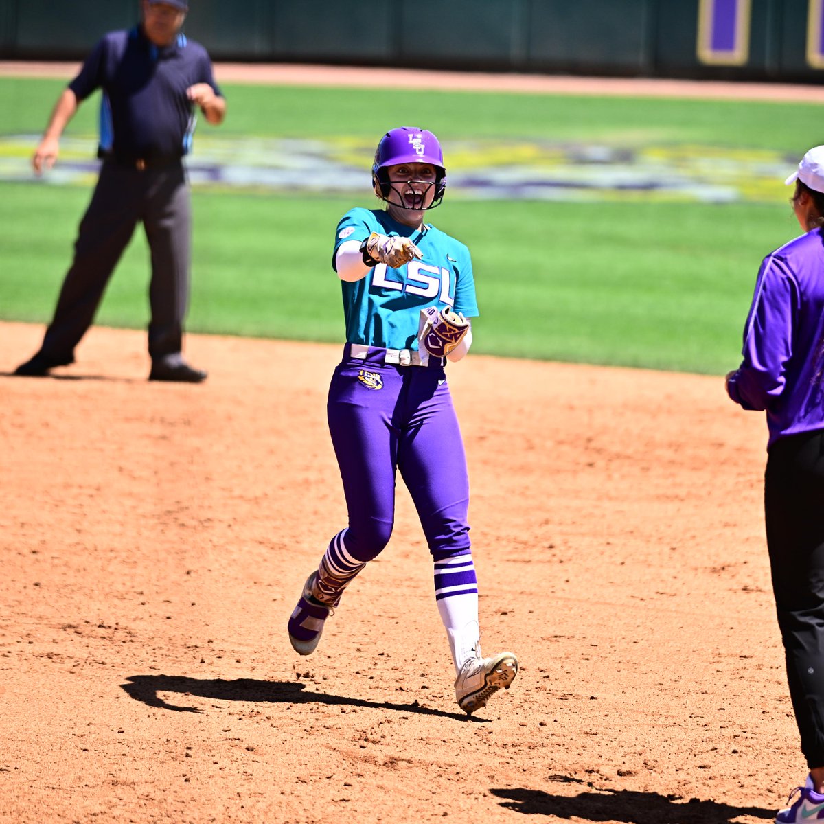 LSU Softball tweet media