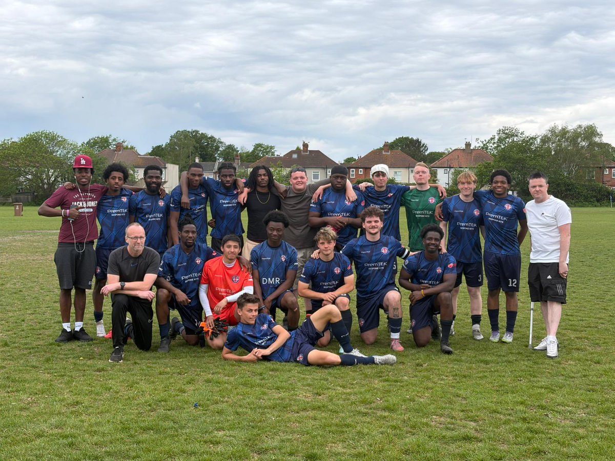 DSFC1st's tweet photo. This team. 50 and out for the Gaffa ! https://t.co/VMCjLlkE4Z