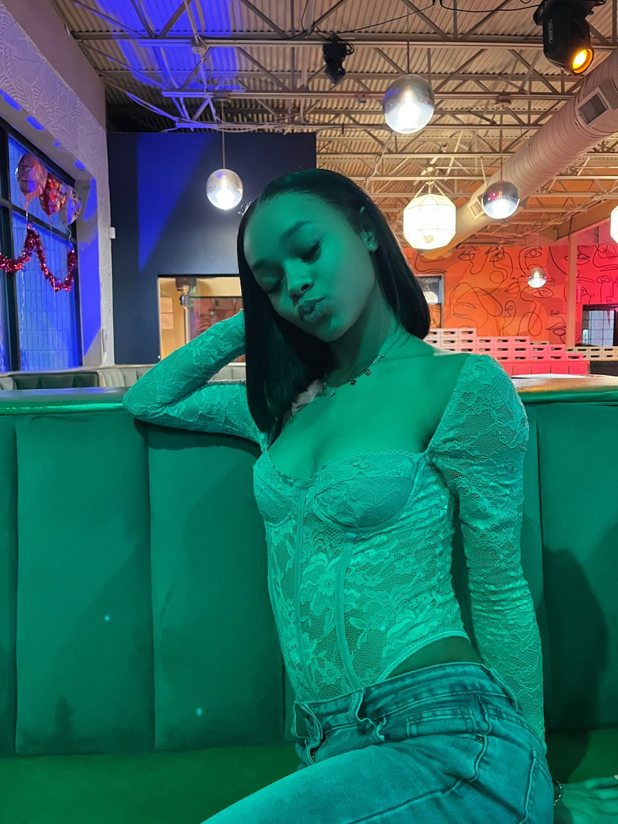 Mrs.HER tweet media