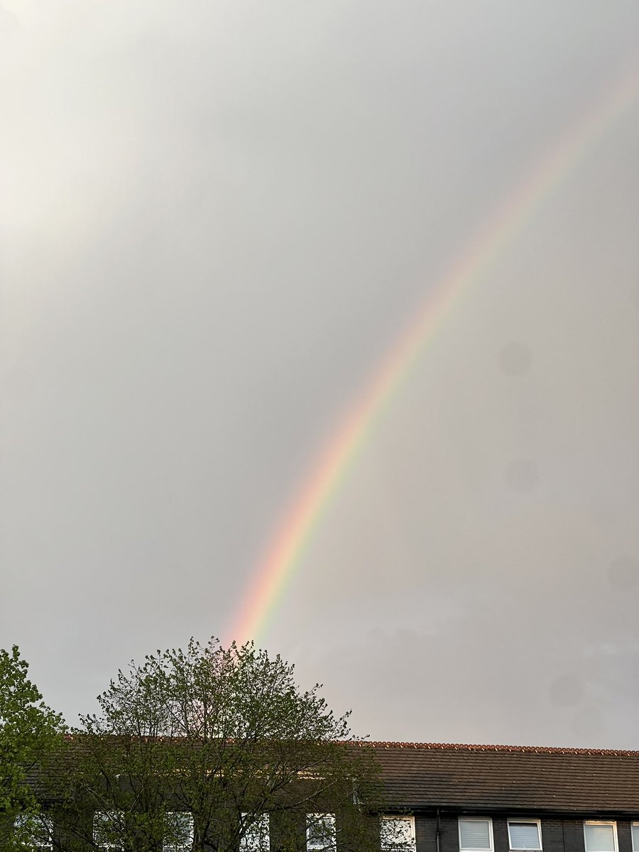 erebuspalooza's tweet photo. Hung out with oomf and after we left a rainbow immediately showed up #asign https://t.co/z4wxmH7IZk