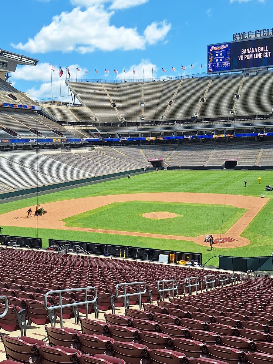 WDemonshae's tweet image. Top flight of the world 🌎 not the city #SavannahBananas #Duty #DutyCalls #TopFlight #TopFlightSecurity #TopFlightSecurityOfTheWorld #NotTheCity  #TopFlightSecurityOfTheWorldCraig #KyleField