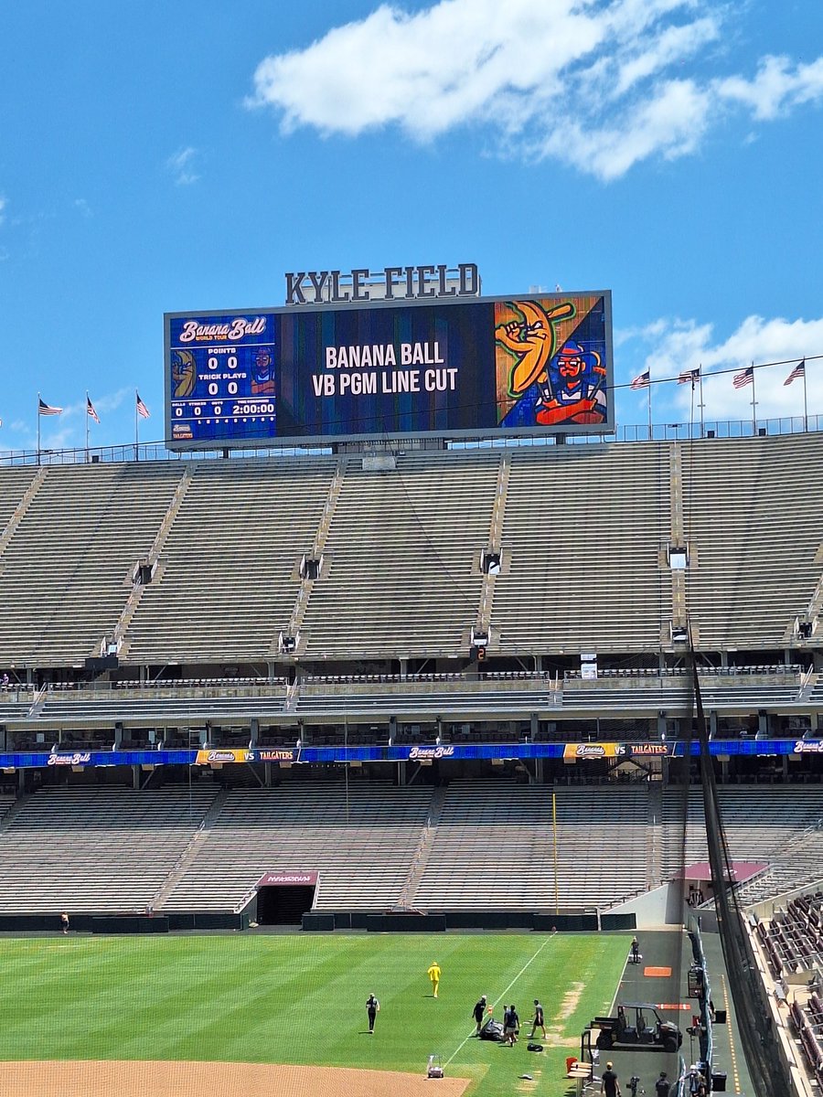 WDemonshae's tweet image. Top flight of the world 🌎 not the city #SavannahBananas #Duty #DutyCalls #TopFlight #TopFlightSecurity #TopFlightSecurityOfTheWorld #NotTheCity  #TopFlightSecurityOfTheWorldCraig #KyleField