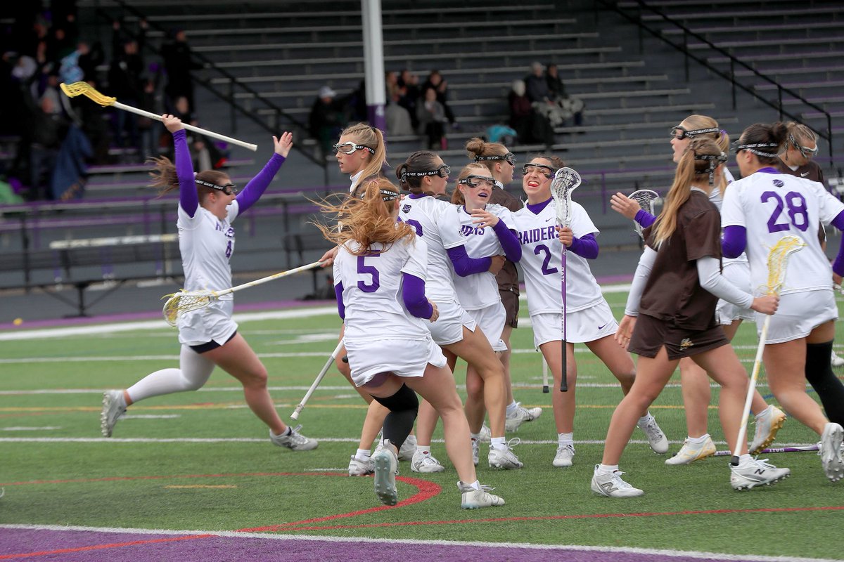 Mount Union Purple Raiders tweet media