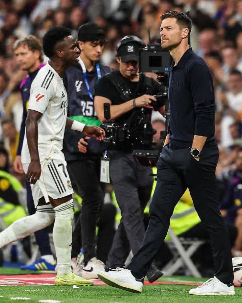15 UCL | GIN tweet media