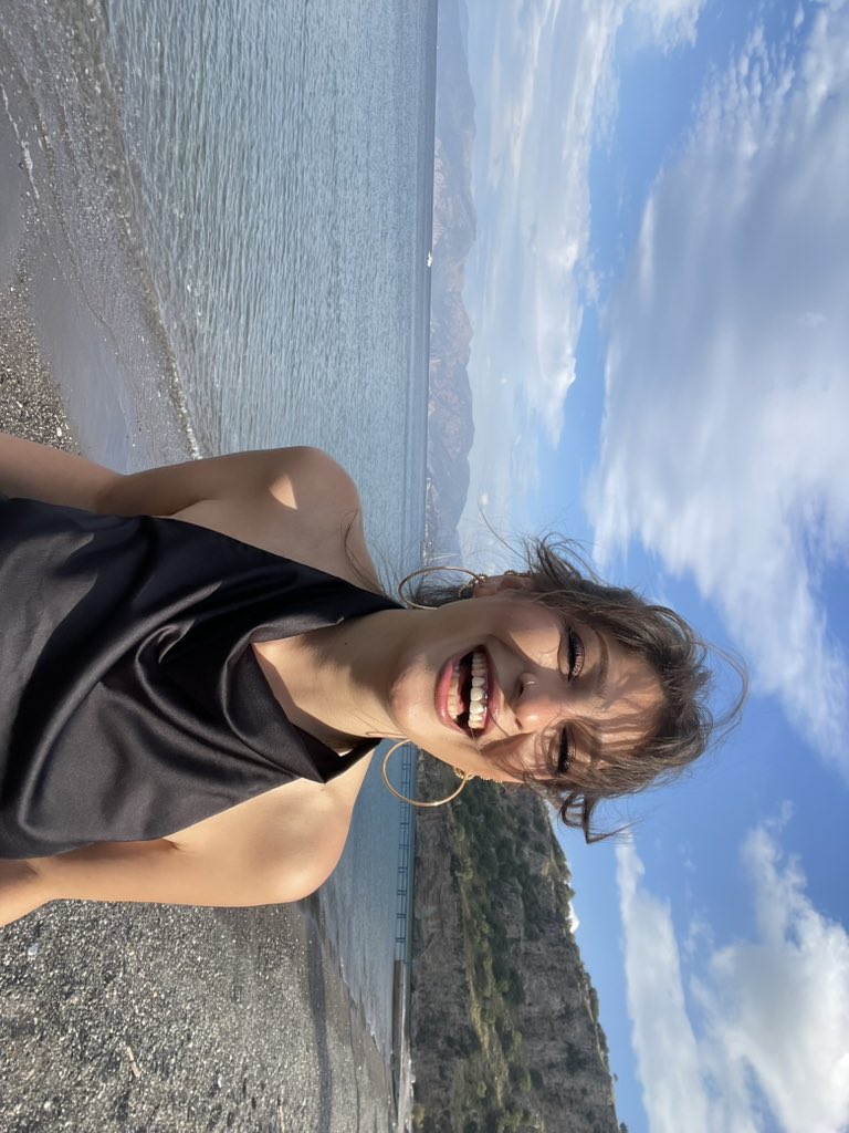 Zeynep Barlin tweet media