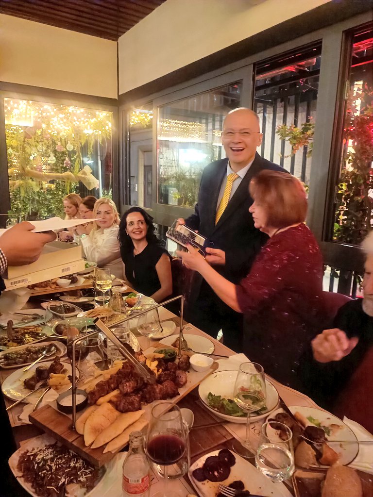 sim010101's tweet image. Night 🌃 out with our Romanian Community in the honour of our Romanian Ambassador in Cyprus 
🇨🇾❤️🇷🇴
#Romania in #Cyprus
1/2