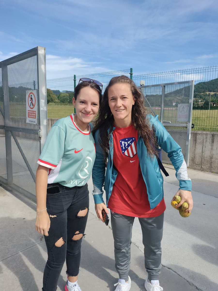 PsCeleste's tweet photo. @AtletiFemenino Felicidades que cumplas muchos más 🎉🎂🎉🎂 https://t.co/8UYQoN9WSL