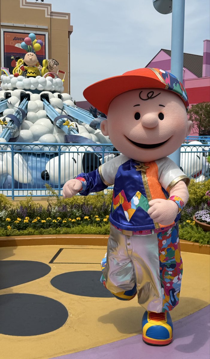 michiko44548405's tweet image. レッツ　スマイル　テュギャザー
#USJ
#USJファン
#peanut
＃チャーリーブラウン