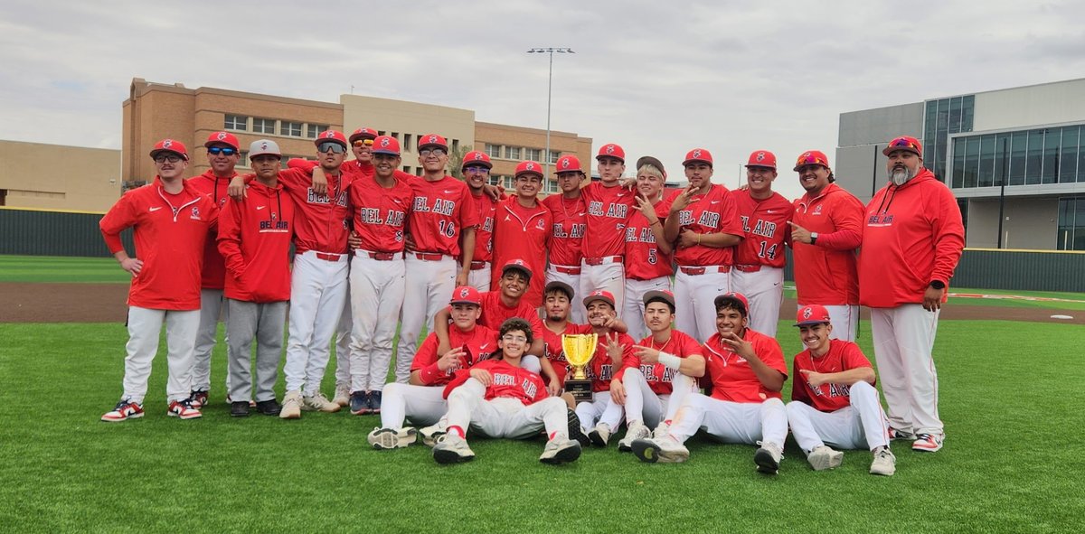 YISD Athletics tweet media