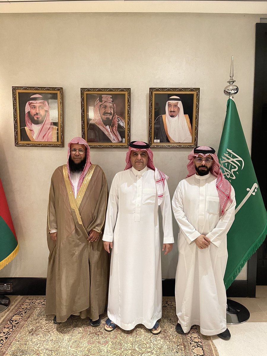 KSAembassyBF's tweet photo. اقام سعادة سفير خادم الحرمين الشريفين لدى #بوركينا_فاسو الأستاذ/ سعد الميموني بمقر دار السكن مأدبة عشاء على شرف وفد وزارة الشؤون الإسلامية والدعوة والإرشاد 🇸🇦 الشيخ/بدر العنزي والاستاذ/تركي الفيفي الذي يزور #بوركينا_فاسو للاشراف على الدورة العلمية التأهيلية الثالثة للأئمة والدعاة وطلبة العلم في #واقادوقو.