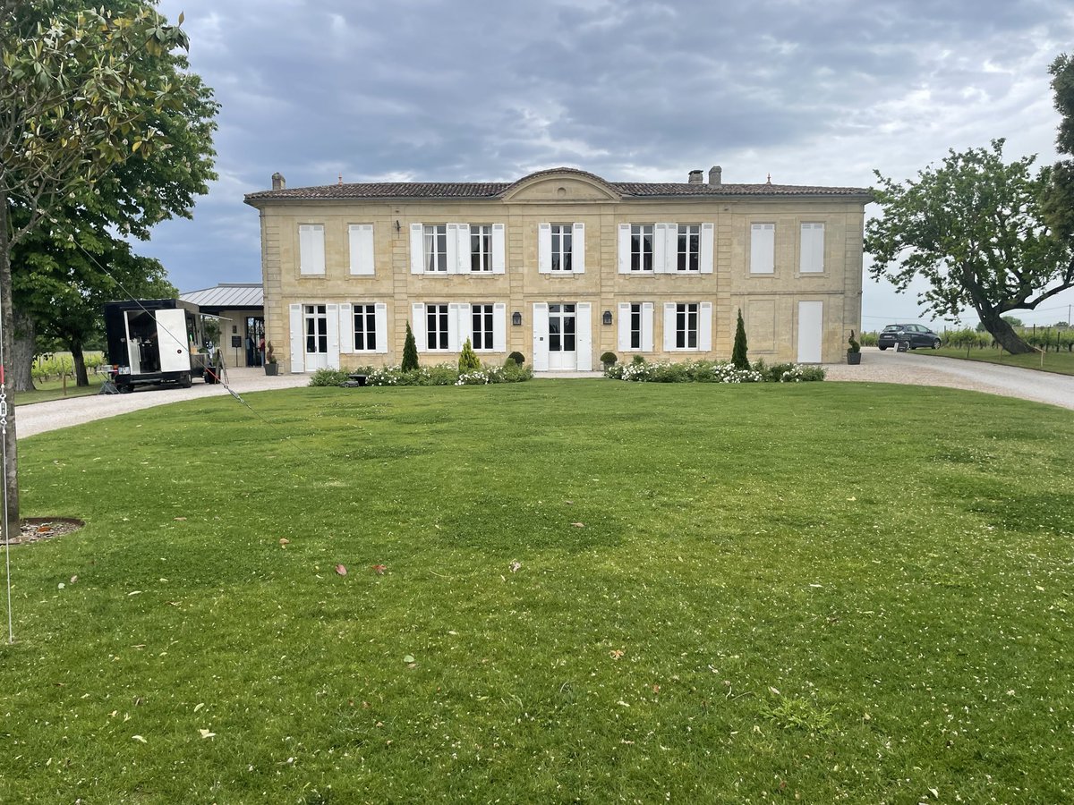 dianabosch64's tweet photo. Pas mal a #saintemilion https://t.co/FZUNqLpV52