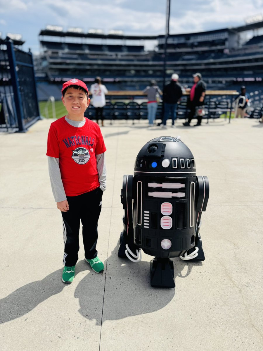 Coach_Campbell's tweet photo. It’s #StarsWarsDay at @NationalsPark, one of our favorite days of the year. In honor of The Mandalorian, it was a Grogu (Baby Yoda) bobblehead giveaway! Time to beat the Brewers!
@Nationals #Nats #Natitude https://t.co/v5KfK8Awkw