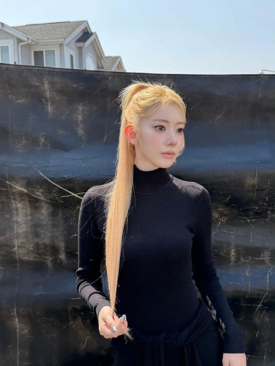 LE SSERAFIM SAKURA 르세라핌 사쿠라 (@39_sakku_chan) / Posts / X