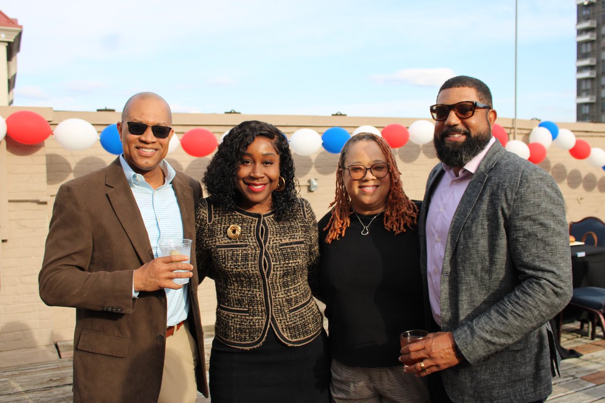 macstlouis's tweet photo. On Thursday, the Missouri Athletic Club hosted the MAC Election Rooftop Happy Hour, where members had the opportunity to mix, mingle, and meet this year’s candidates!

The Club Election will be held at the Downtown Clubhouse on Tuesday, May 7. https://t.co/rfoA0bfaoU