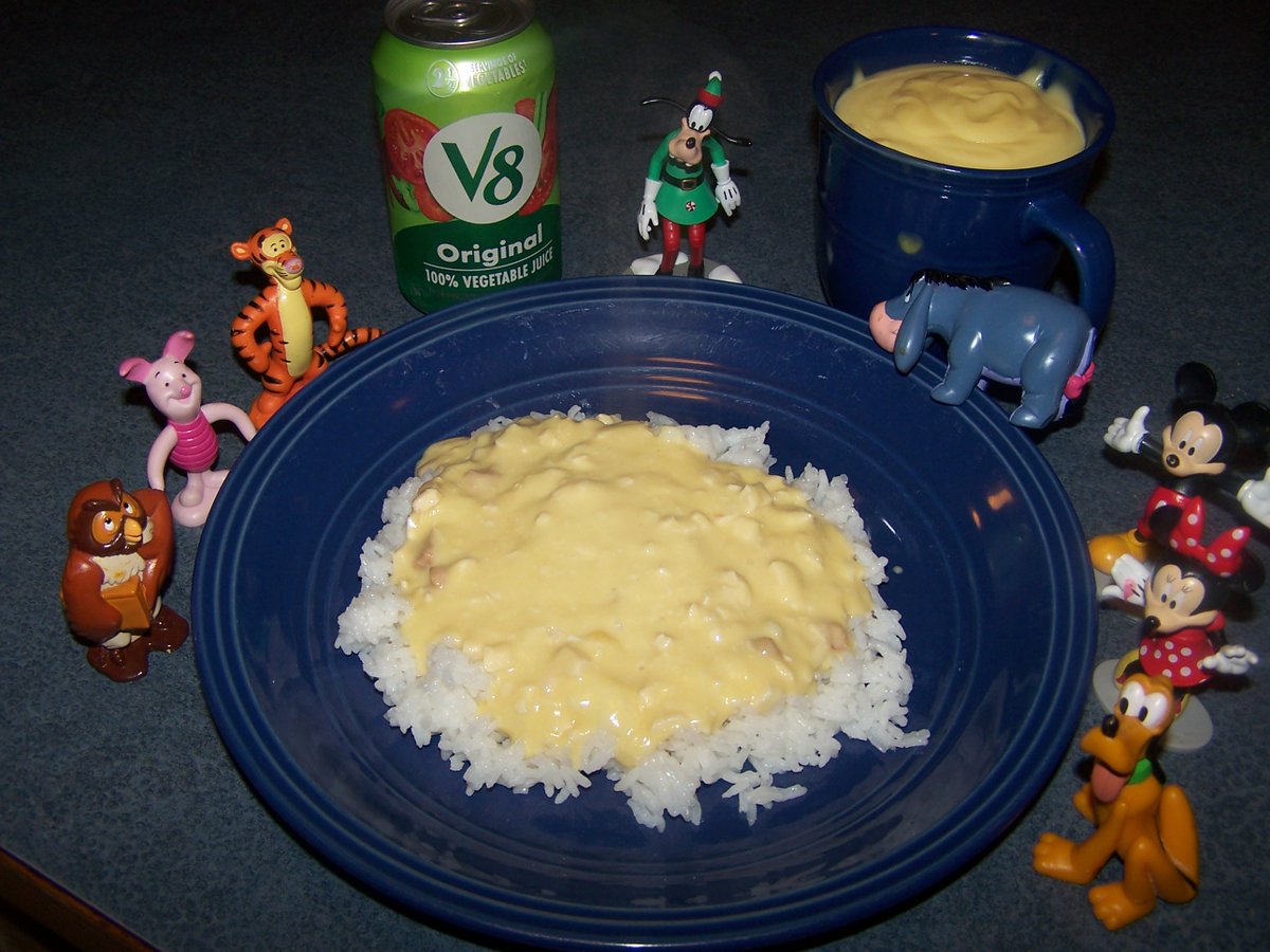 MickeyGrandpa's tweet image. hi Grandma, #menucall Fine Chopped Chicken in Creamy Gravy on Steam Jasmine Rice, Banana Pudding, Veggies by way of V8. Enjoy Life Eat Food. May 2
