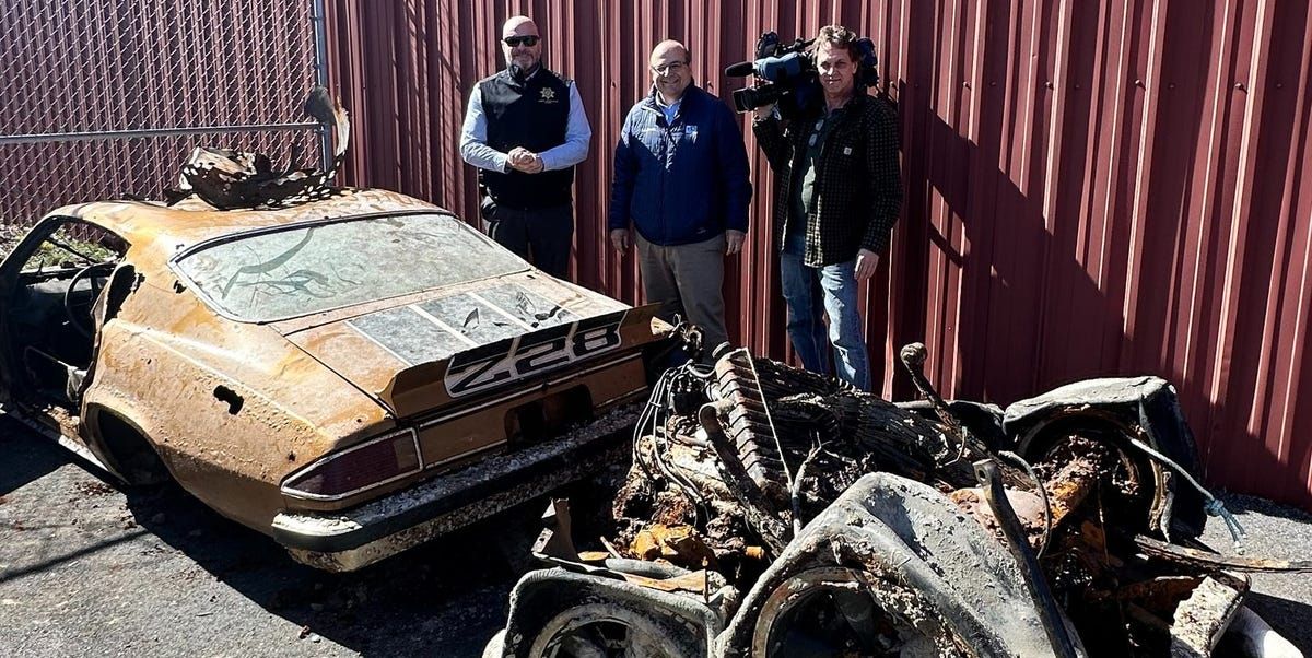 Muscle Car Mystery: 1974 Camaro Z28 pulled from lake. bit.ly/4d2MF4K
