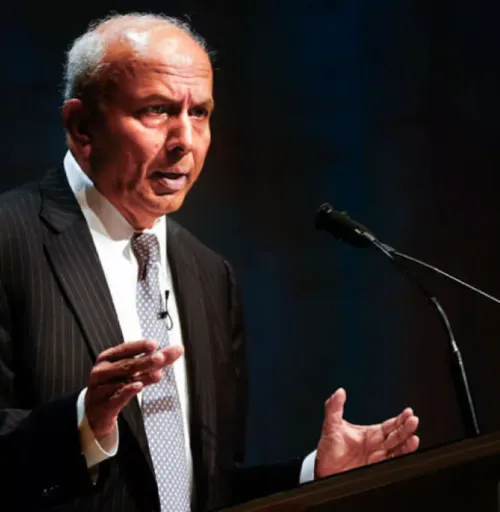 Prem Watsa is the Chairman of Fairfax Financial Holdings.

He is known as the Warren Buffett of Canada, and it suits him.

He almost returned 1.000x (!) with Fairfax.

I compiled all of his shareholder letters, and honestly its pure gold (!). You can get it here for Free👇
